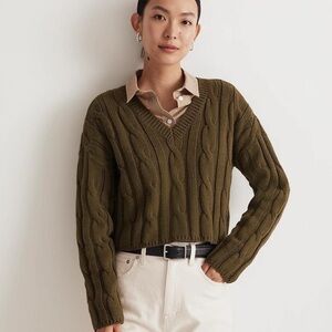 Madewell v neck cable crop sweater